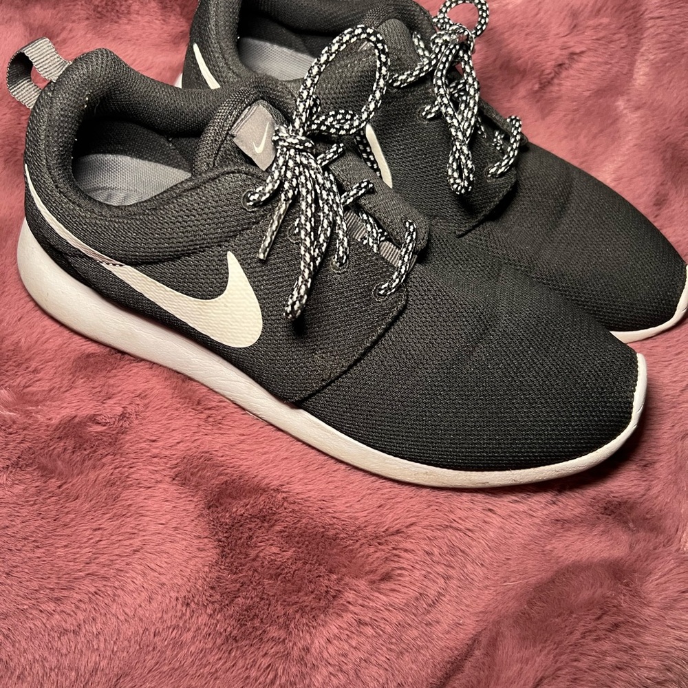 Nike Black and White Sneakers